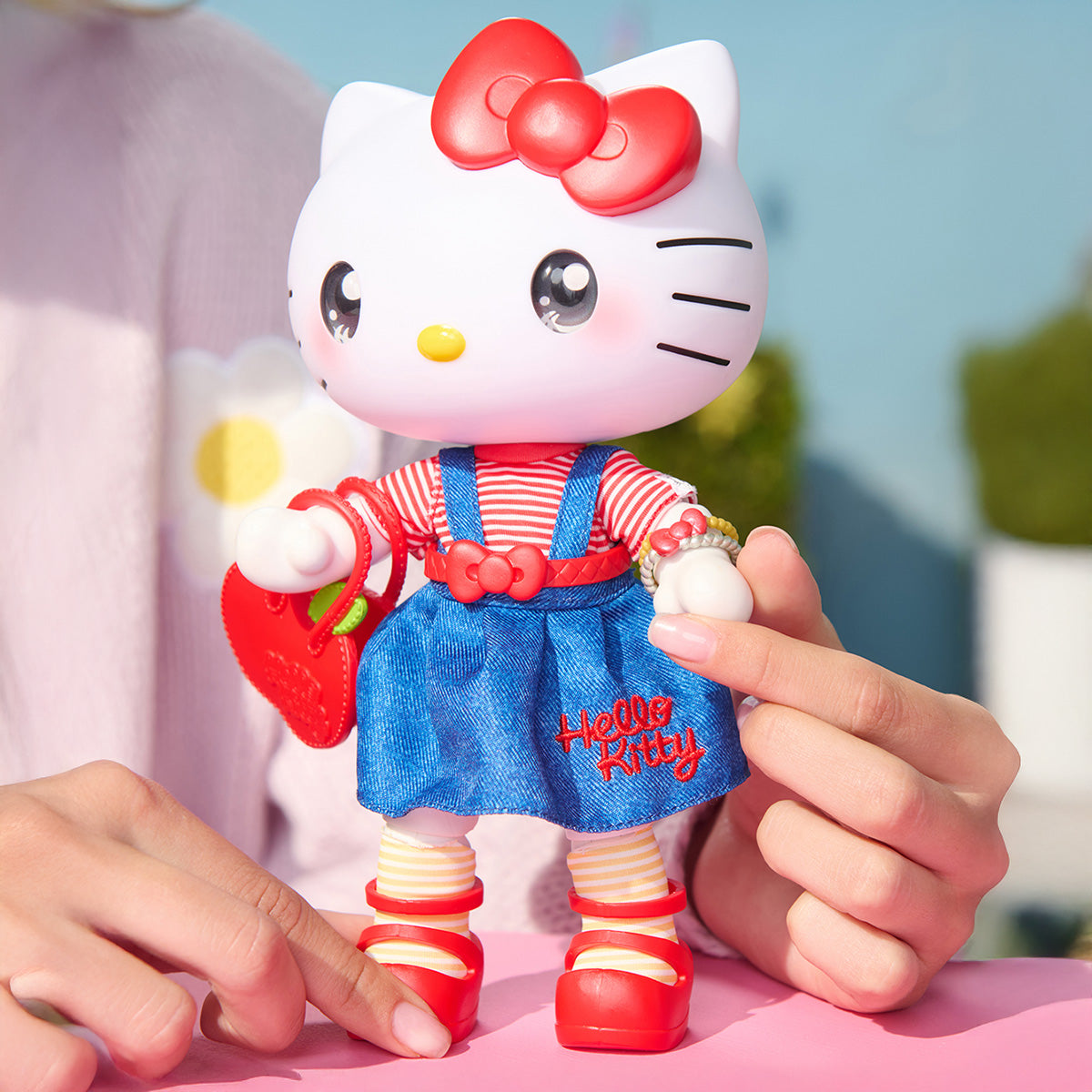 Hello Kitty and Friends Premier 8-Inch Classic Hello Kitty Articulated Figure - Image 3