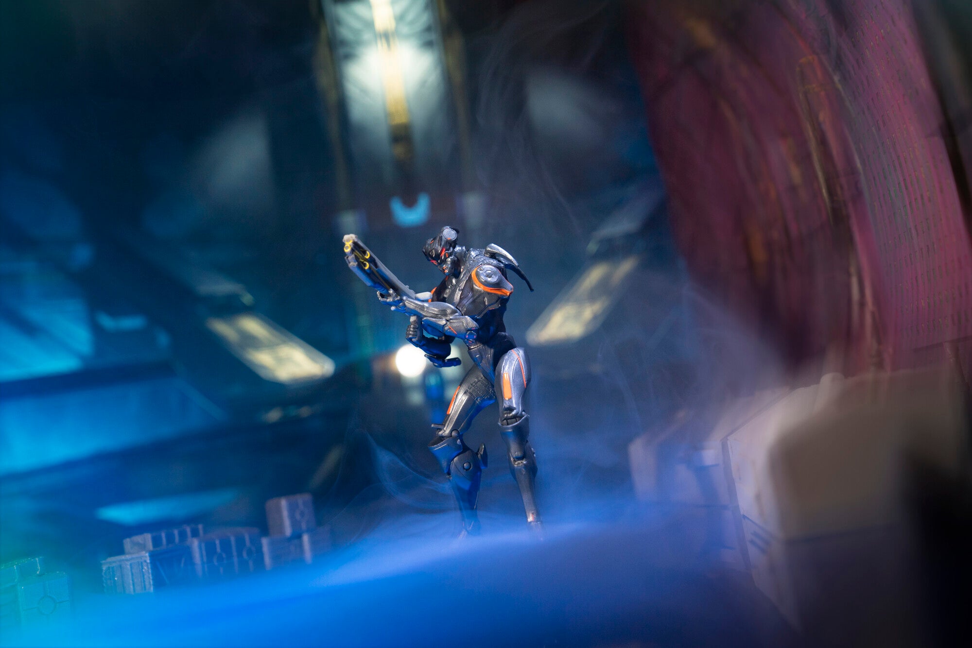 Halo Spartan Vale vs. Promethean Soldier - Image 5