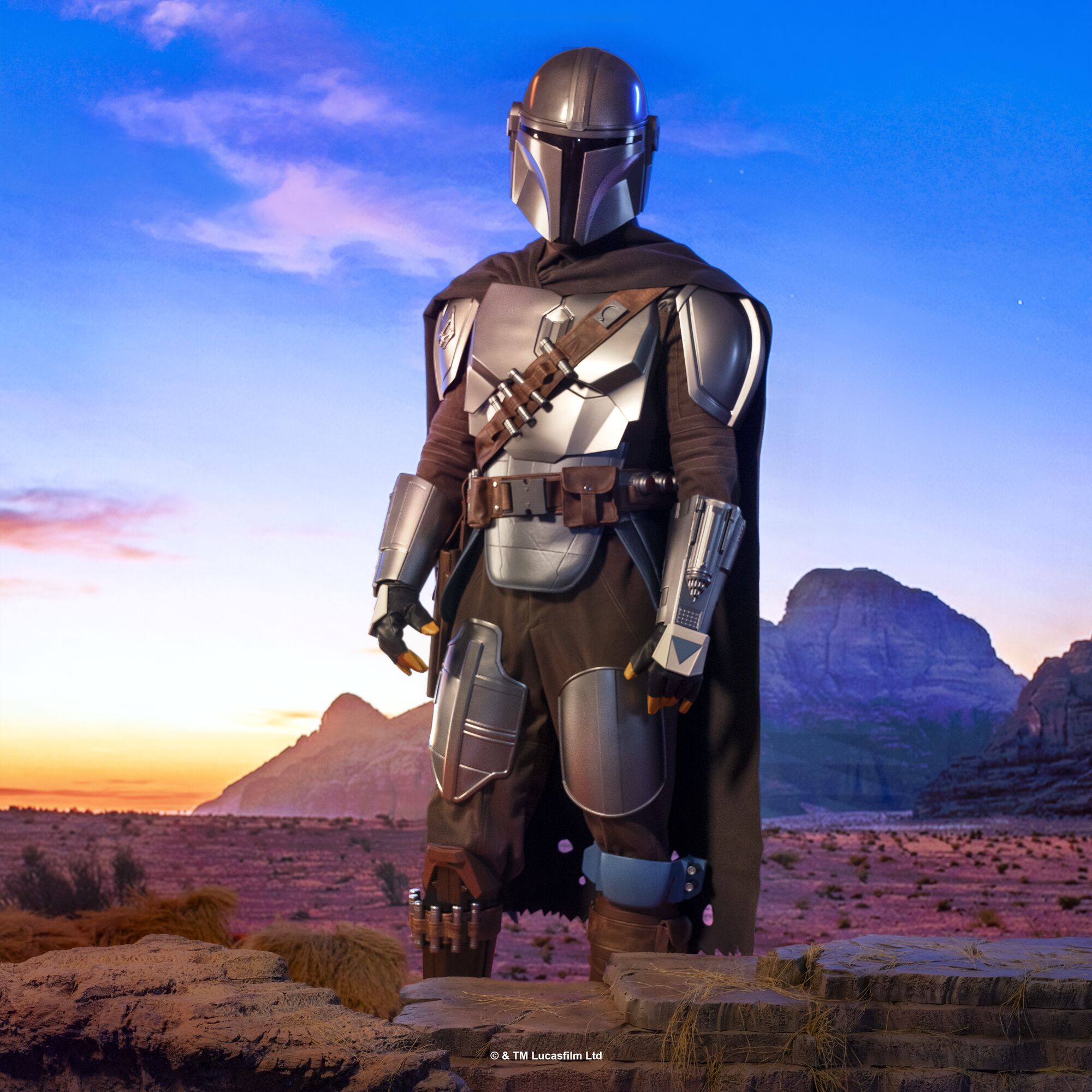 STAR WARS™ Mandalorian Official PRIMALUX™ Costume - Image 3