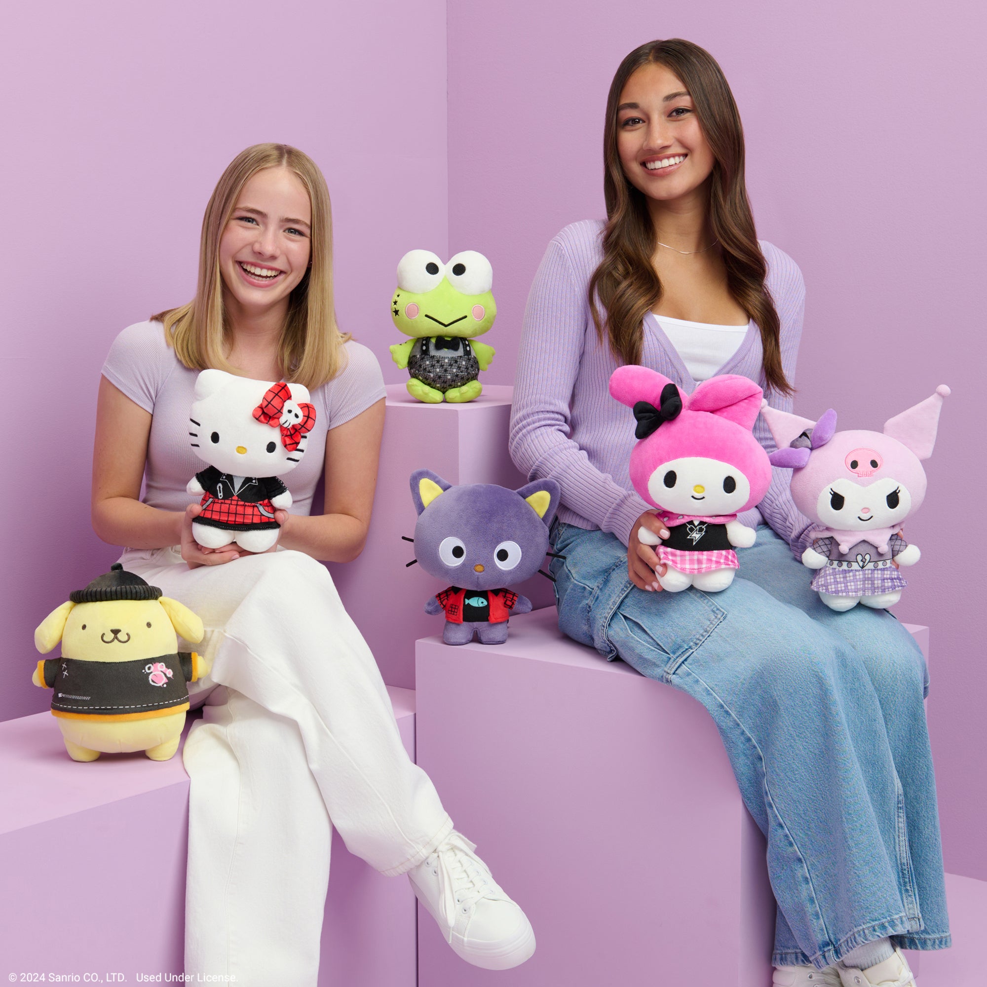 Hello Kitty and Friends Series 2 - Kuromi 8-Inch Punks Plush - Image 6